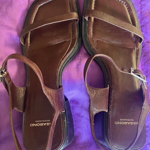 EUC Ines Vagabond Shoemakers 40  US10 Brown Chunk heels 2 Strap leather Sandal - Picture 3 of 11